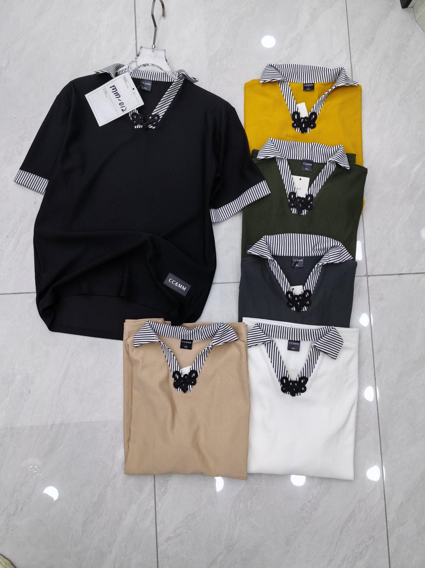 Men's Fashion Polo Shirt with Unique Buckle Design - Short Sleeve Ribbed Knit Casual Top