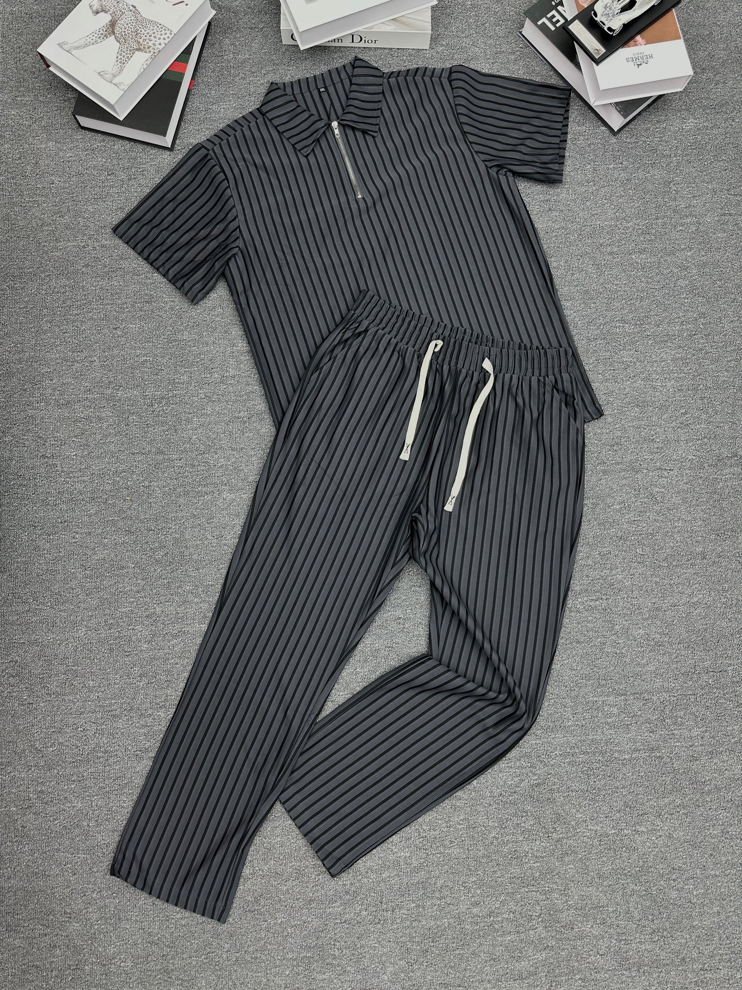 Men‘s Casual Stripe Two Piece Sets Solid Color Lapel Short Sleeve Tops and Long Pants Suits
