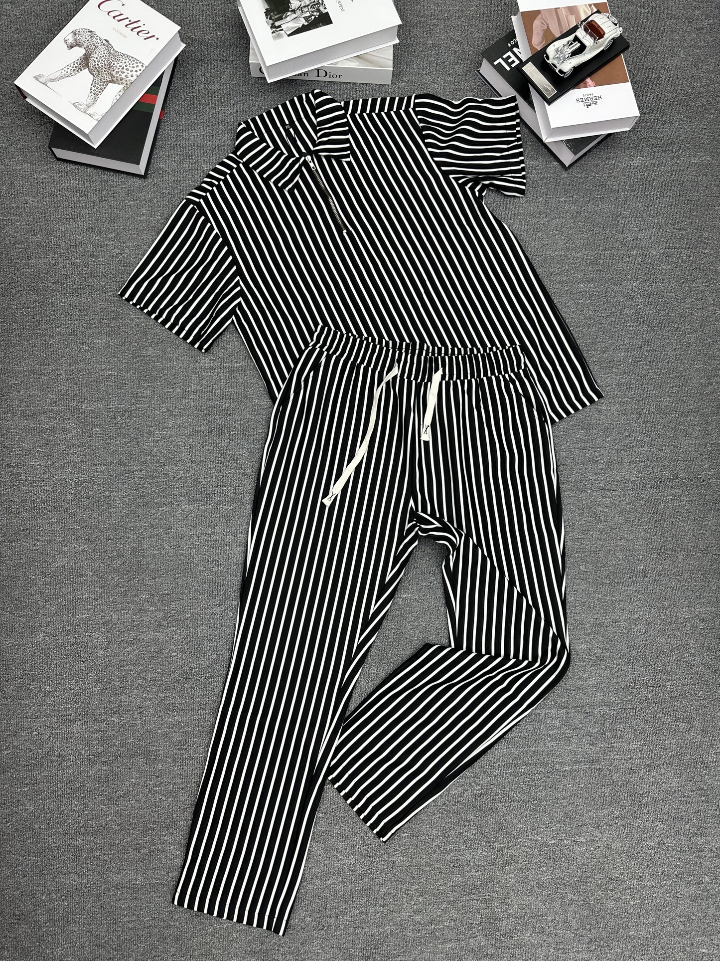 Men‘s Casual Stripe Two Piece Sets Solid Color Lapel Short Sleeve Tops and Long Pants Suits