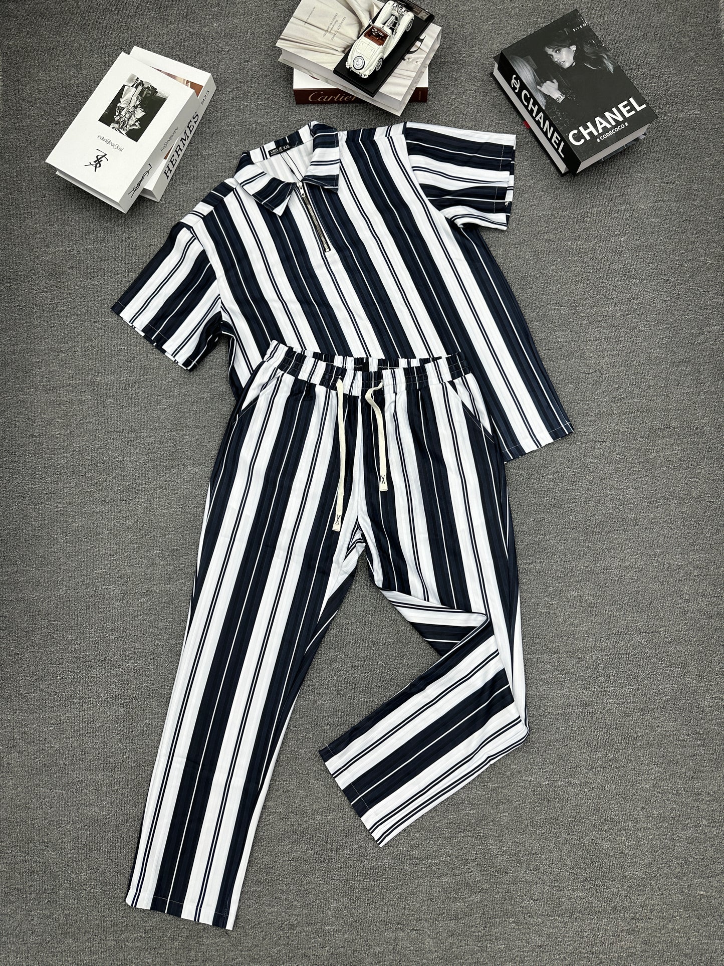 Men's Casual Two-Piece Summer Set Solid Color Collar Short-Sleeved Zipper Pant Suit Breathable